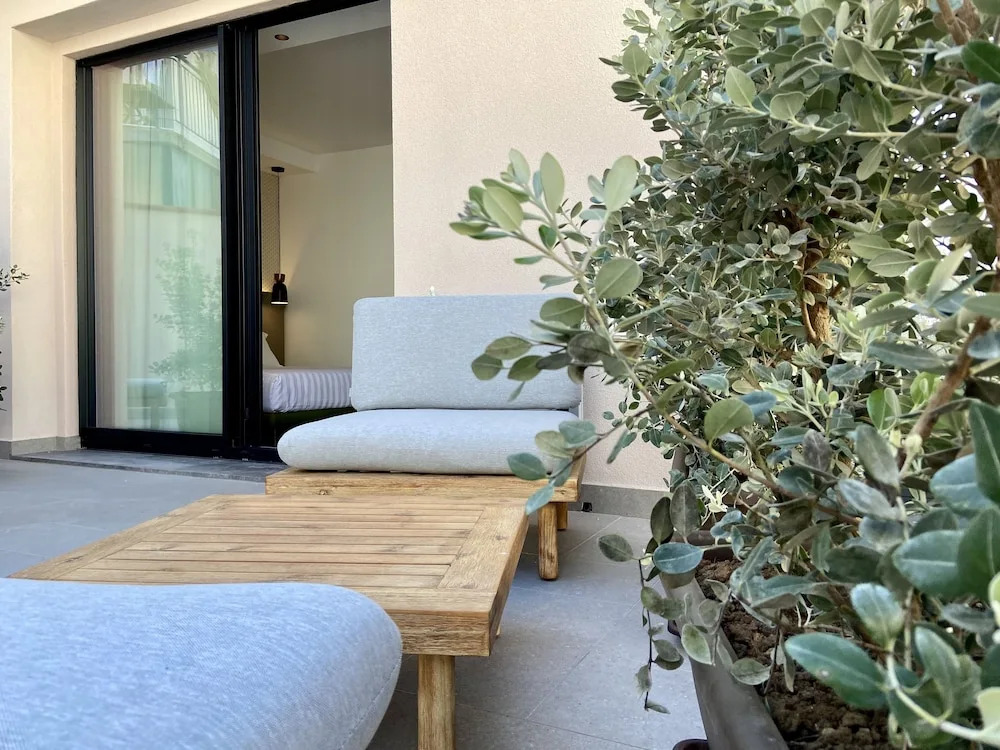 Salemare Rooms & Suites