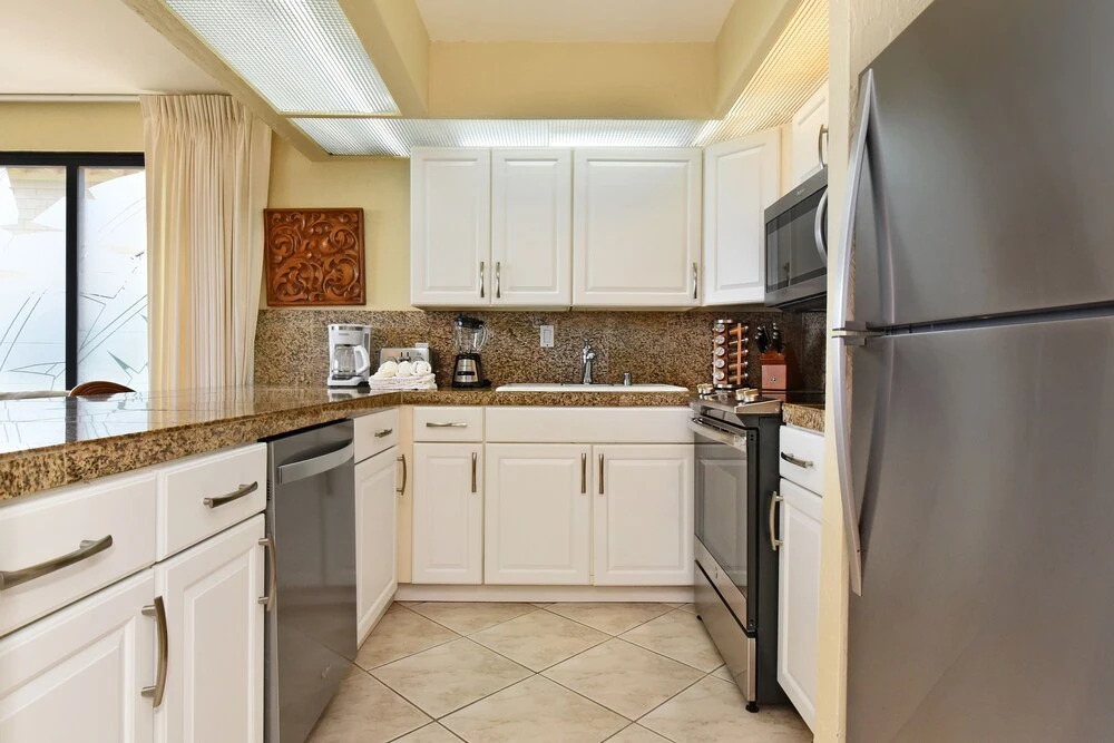 Papakea #a109 1 Bedroom Condo by RedAwning