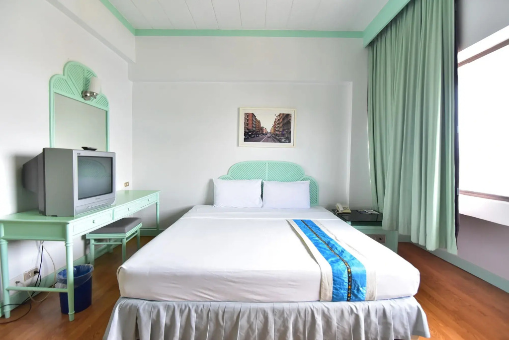 Thumrin Hotel
