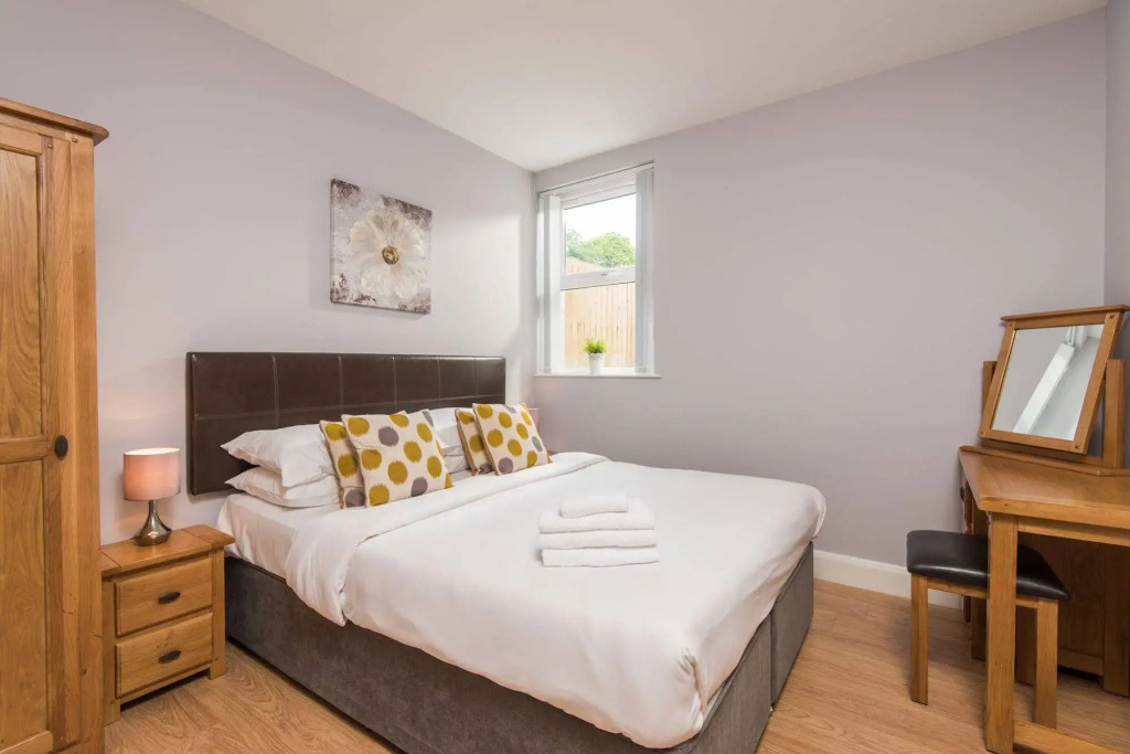 Giant Serviced Apartments