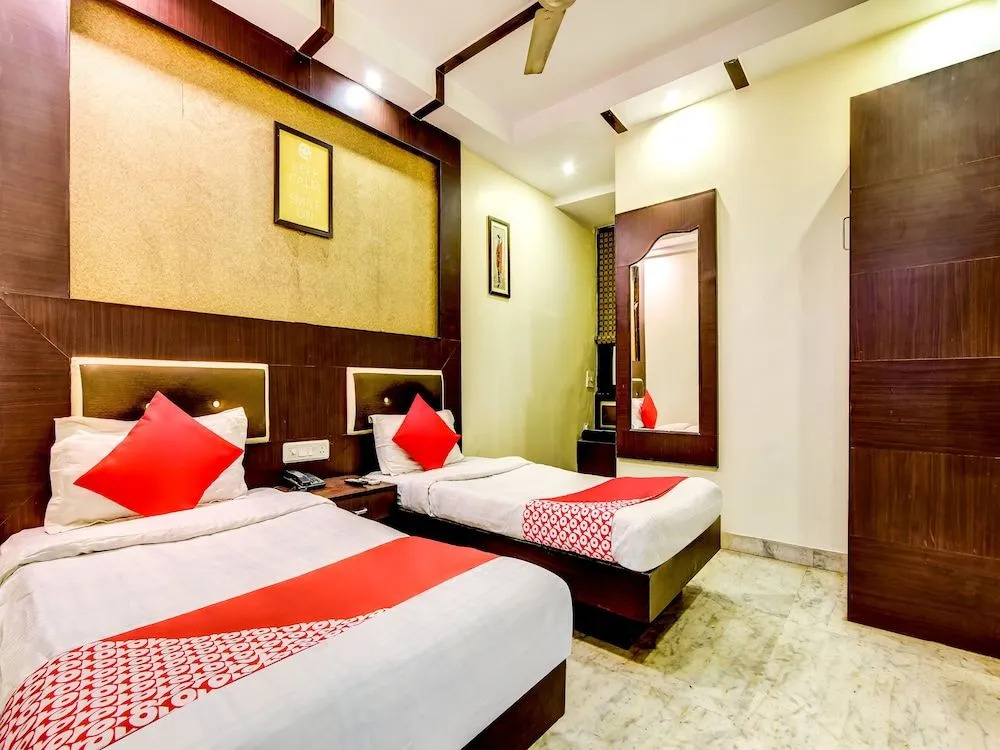 OYO 2064 Hotel The Spot