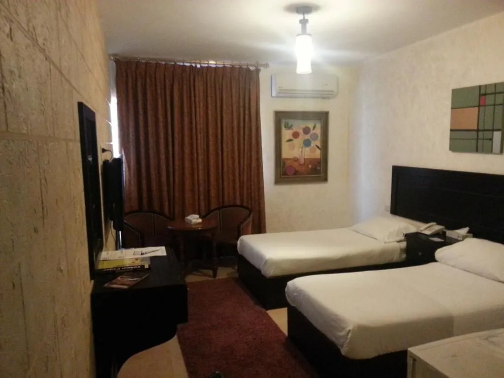 OIa Palace Hotel