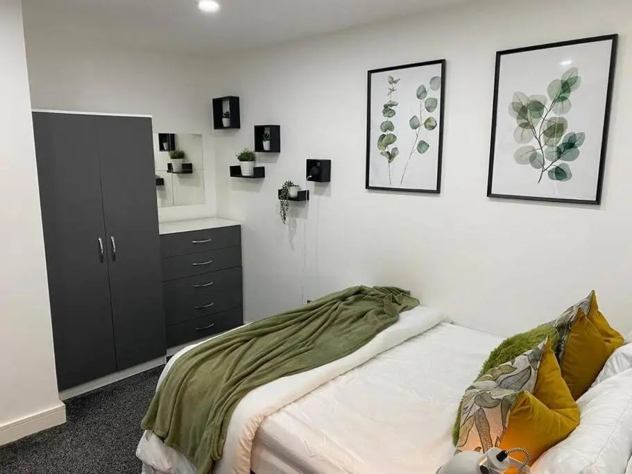 Tavi 3 by Mia Living Modern 1 bedroom apartment