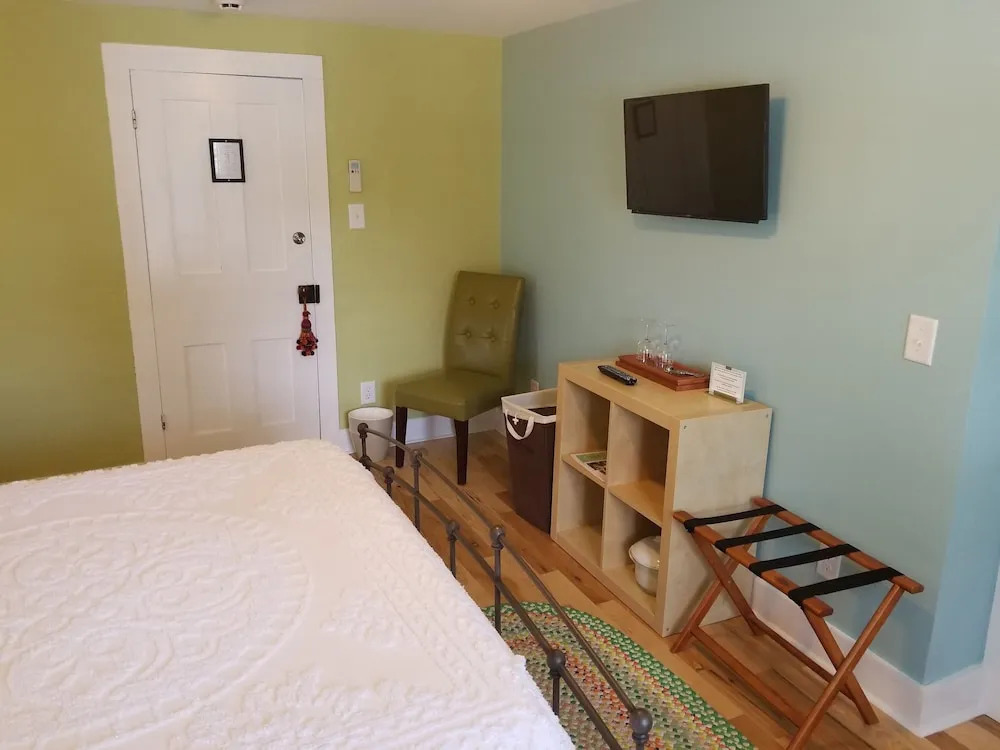 The Blackberry Inn Bed & Breakfast