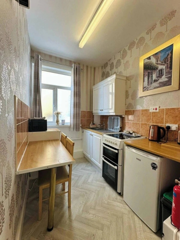 Apartment Sleeps 2- Wifi, Near Beach &pet Friendly