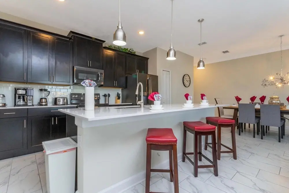 Gorgeous Four Bedroom w Screened Pool Close to Disney 1224
