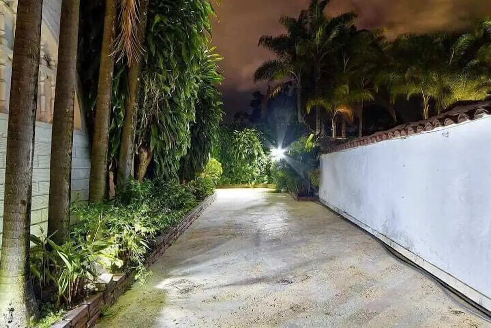Luxury Air Road