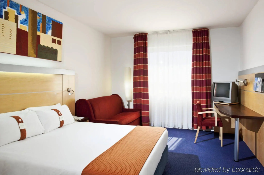 Holiday Inn Express Lisbon-Oeiras by IHG