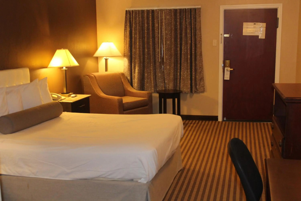 Travelodge by Wyndham Bellmawr