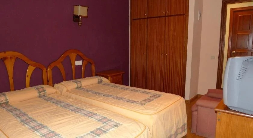 Aero Hotel Cerdanya Ca Leudald