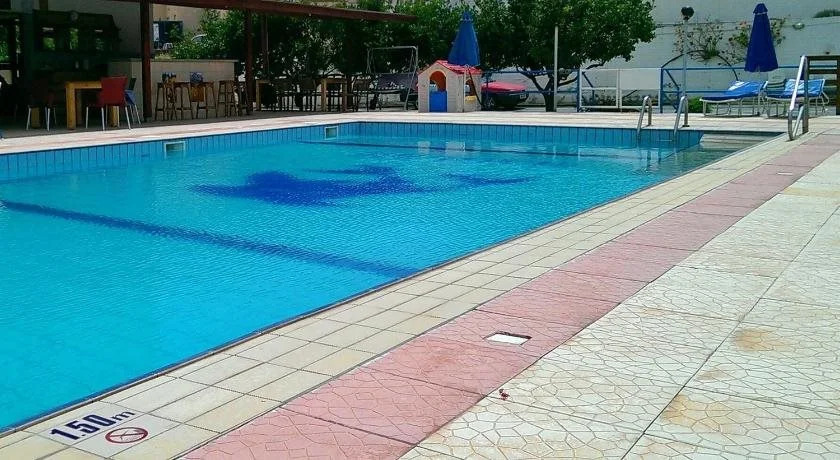 MAOURIS