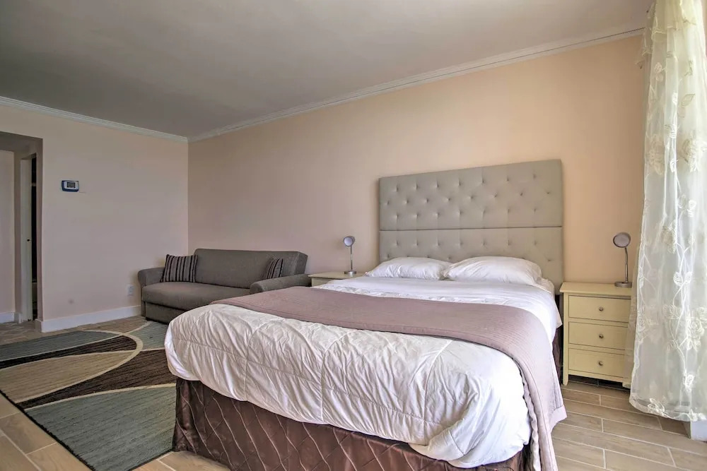 Ocean-view Studio in Marco Polo Beach Resort!