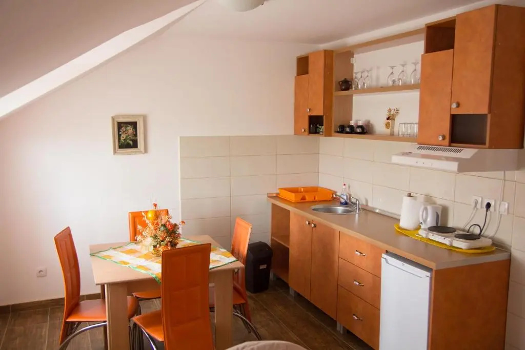 Airport Apartments