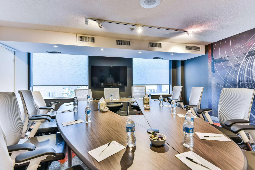 Radisson Suites Hotel Toronto Airport