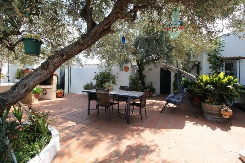 1003 Villa Cornocalejo
