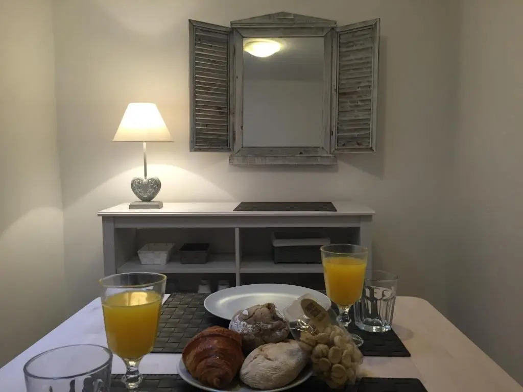 FADO Bairro Alto - SSs Apartments