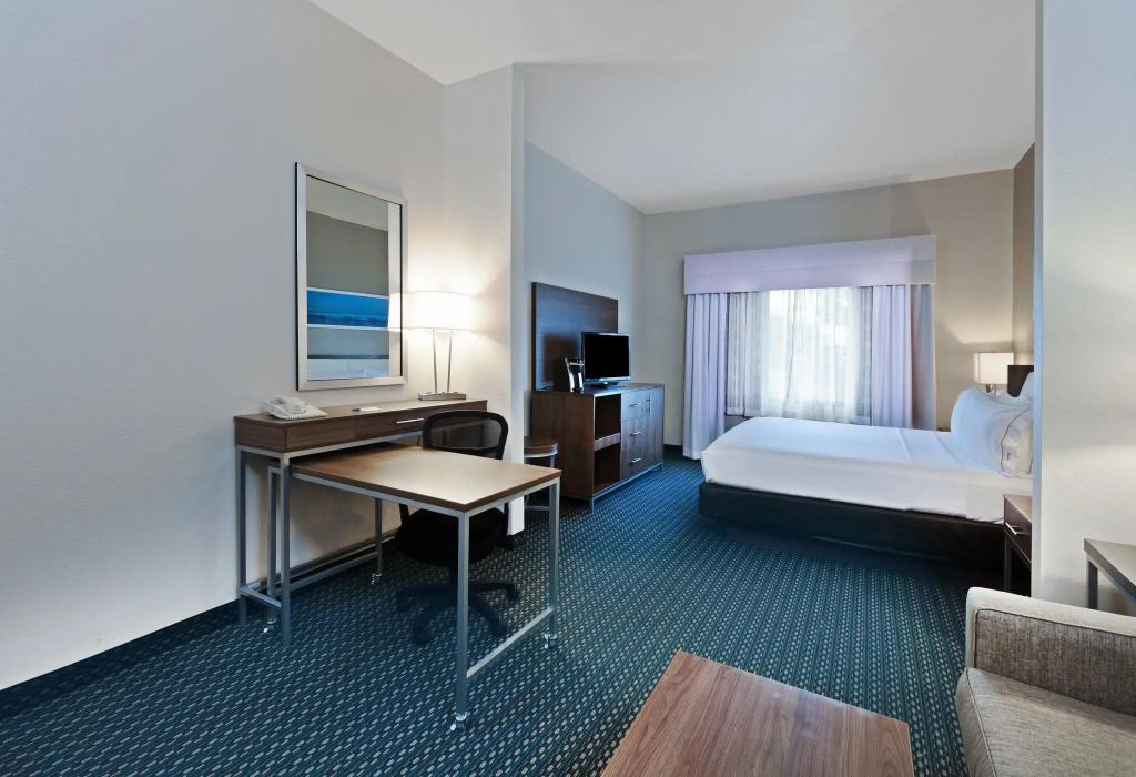 Holiday Inn Express & Suites - Pharr by IHG