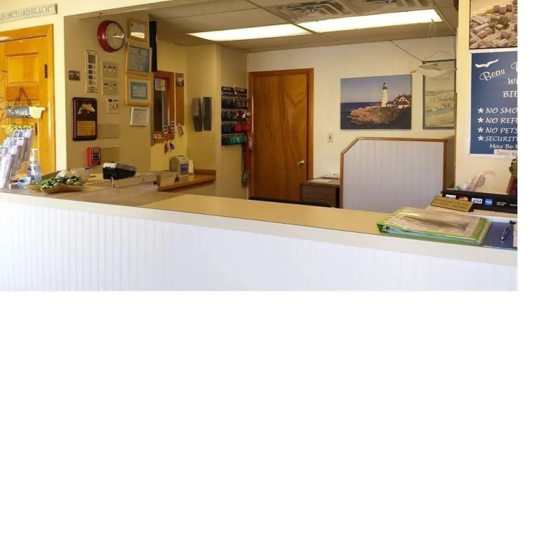 Beau Rivage Motel