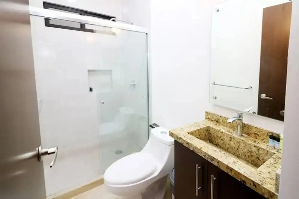 Reginas Apartments