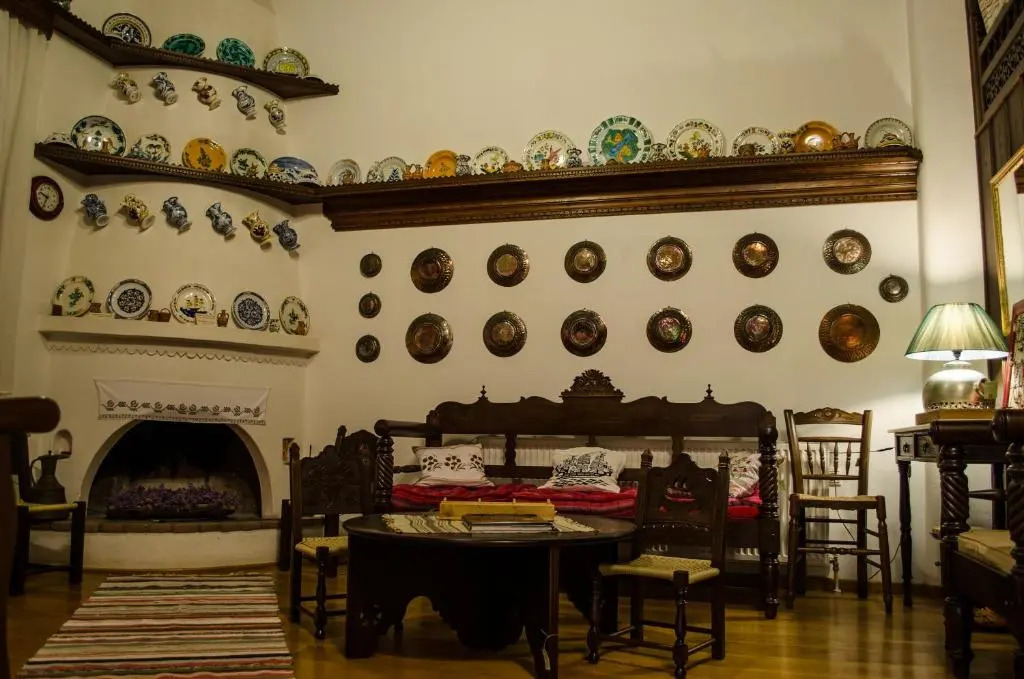 Plori House