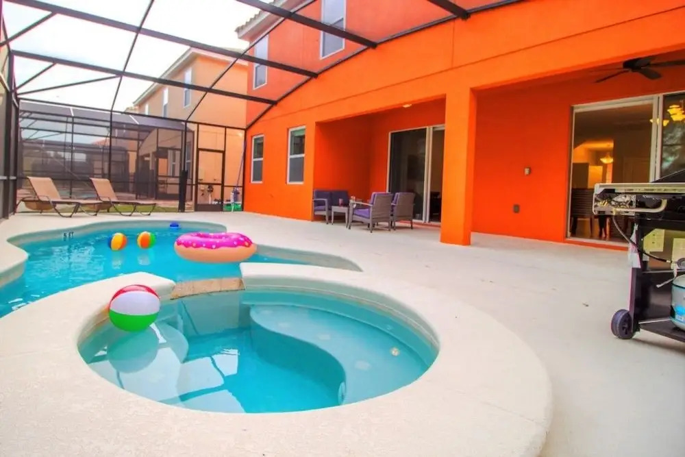 ACO PREMIUM – 7 Bd with Pool, grill and Spa (1730)