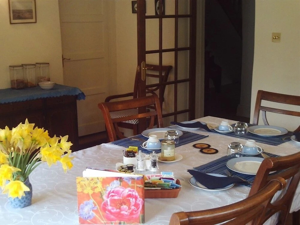Pyle Guest House