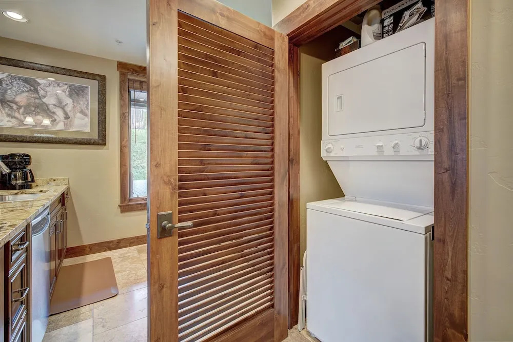 True Ski-in/ski-out Luxury Condo On Peak 7 1 Bedroom Condo by RedAwning