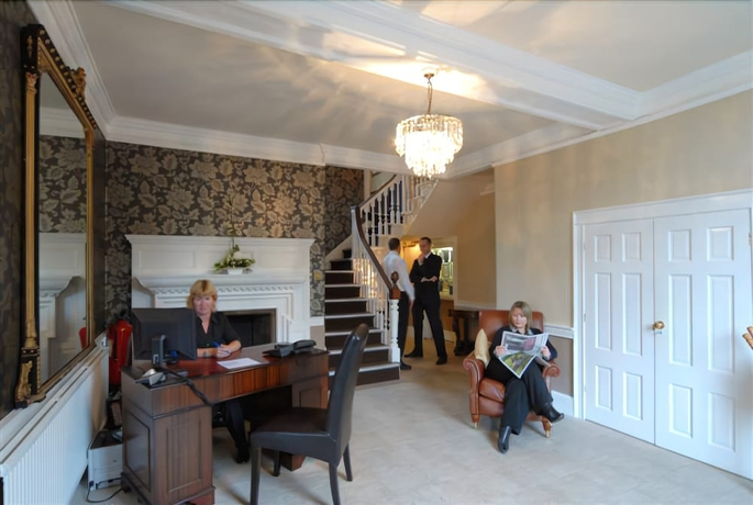 Donington Manor Hotel