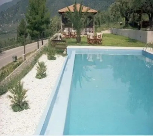 Hotel Yades
