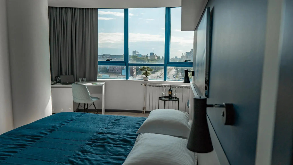 Hotel Blue