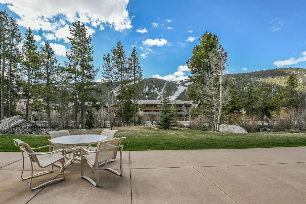 Oro Grande by Summit County Mountain Retreats