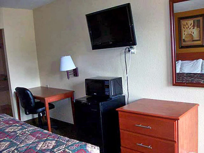 Motel 6 Macon West