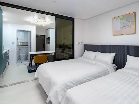 Jeju Seomun Residence Hotel
