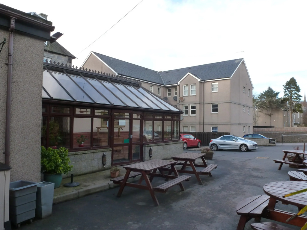 Inn At The Park Hotel
