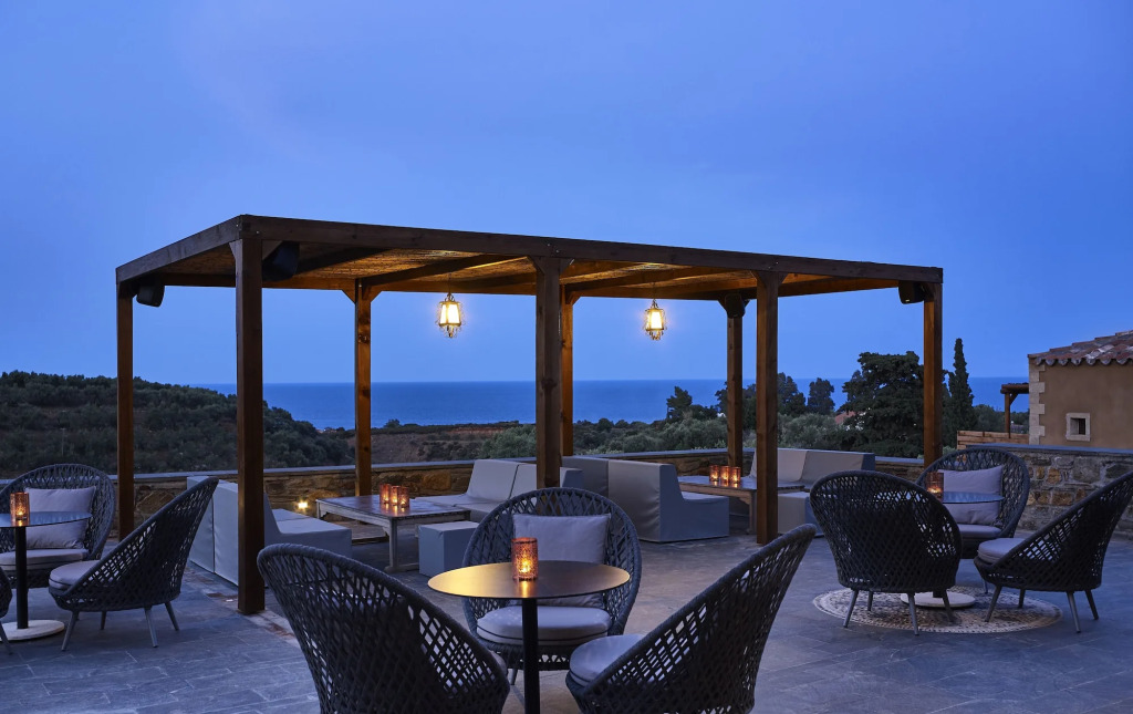 Kinsterna Hotel