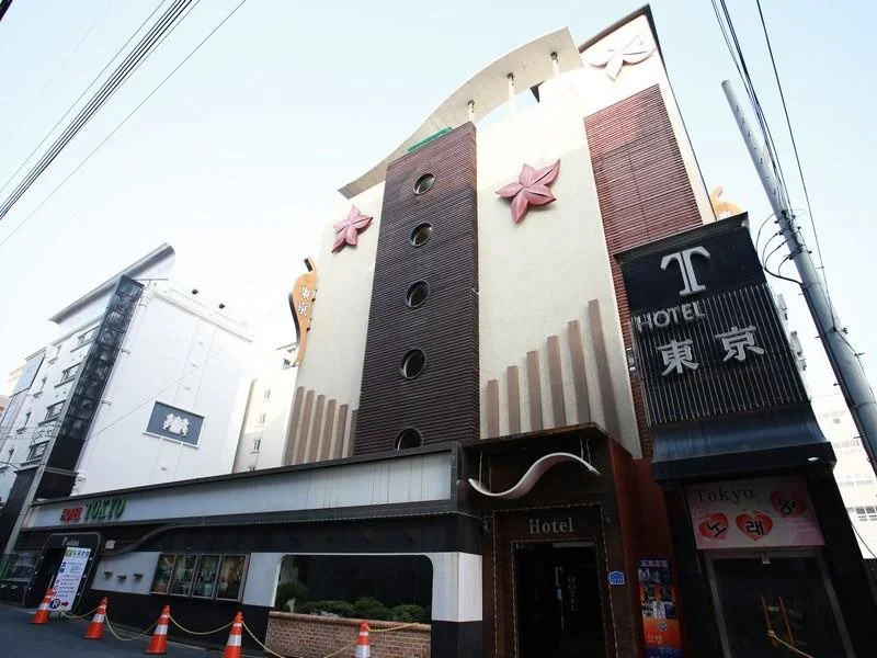 Tokyo Motel