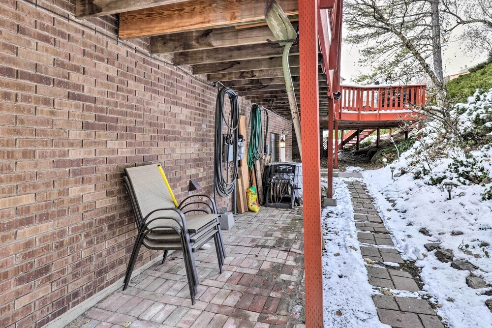 Cottonwood Heights Home w/ Deck