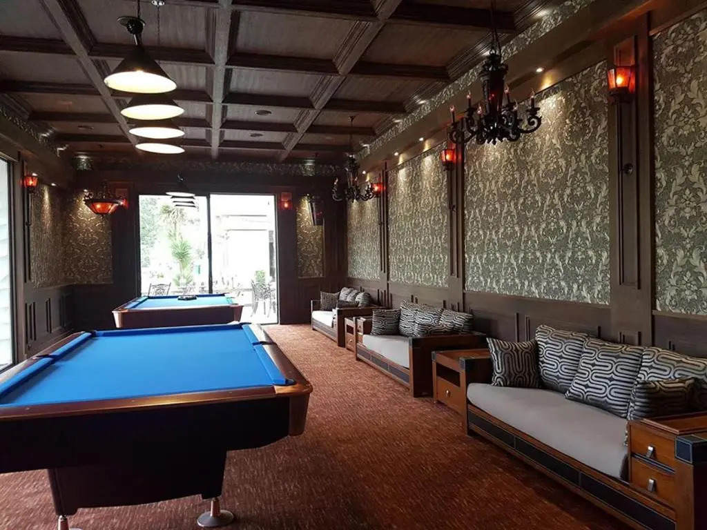 Luxury Oasis Apartment
