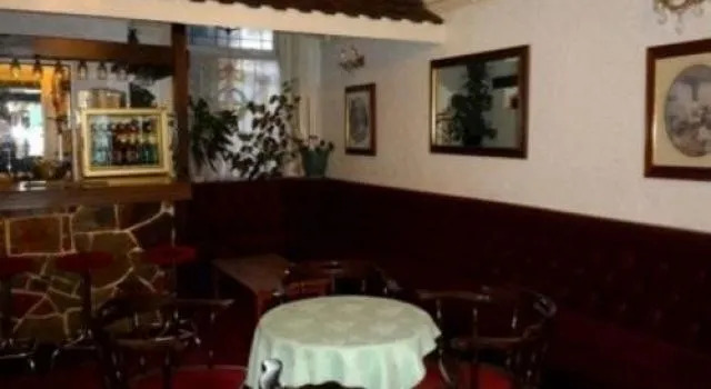 Elmora House