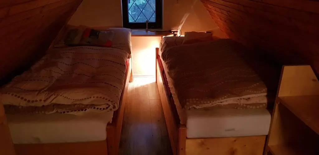 Krpáčovo, Nízke Tatry - chata na kraji lesa