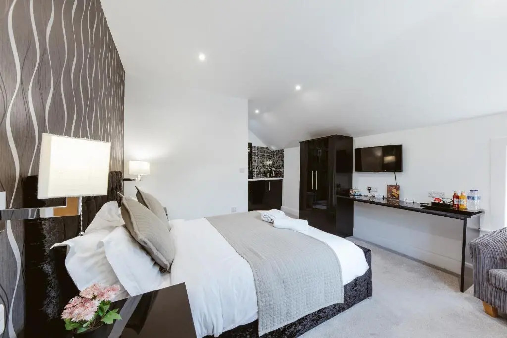 Modern city centre studio apartment