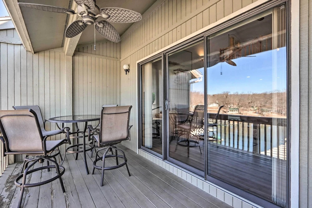 Private Balcony & Fall Views: Osage Beach Condo