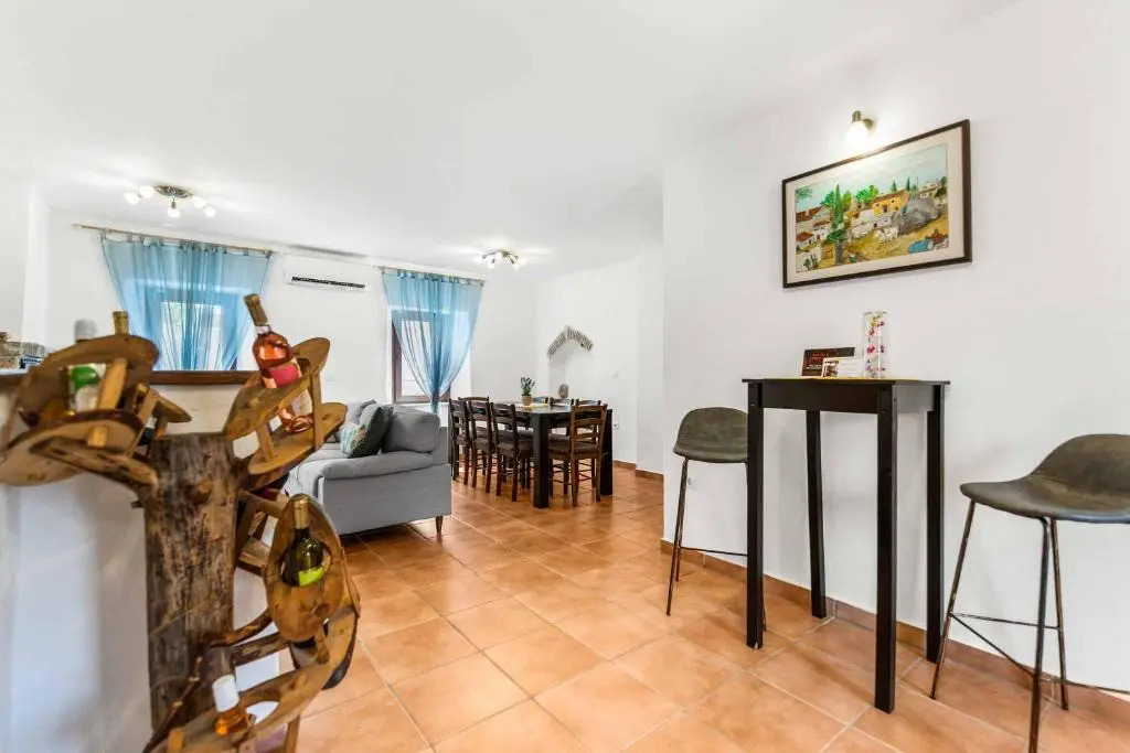 Villa Sweet Retreat