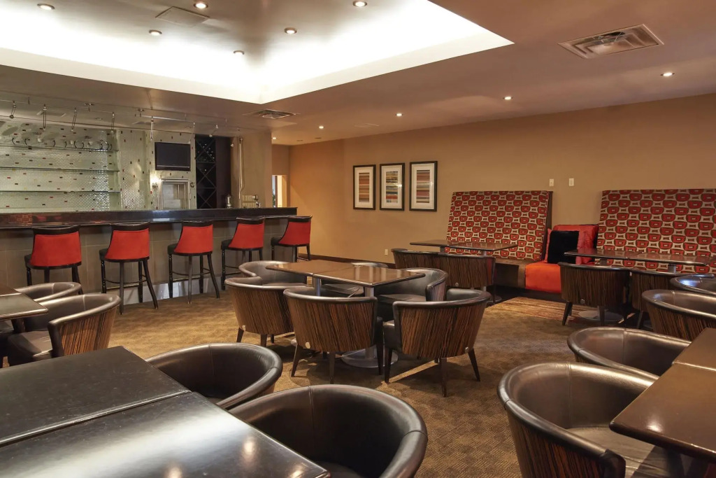 Waterloo Inn Conference Hotel