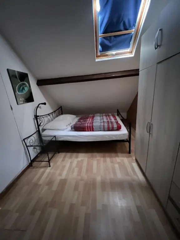 APPARTEMENT 6 PERSONNES CLASSE 2 ETOILES LEBOUCQ Laurent