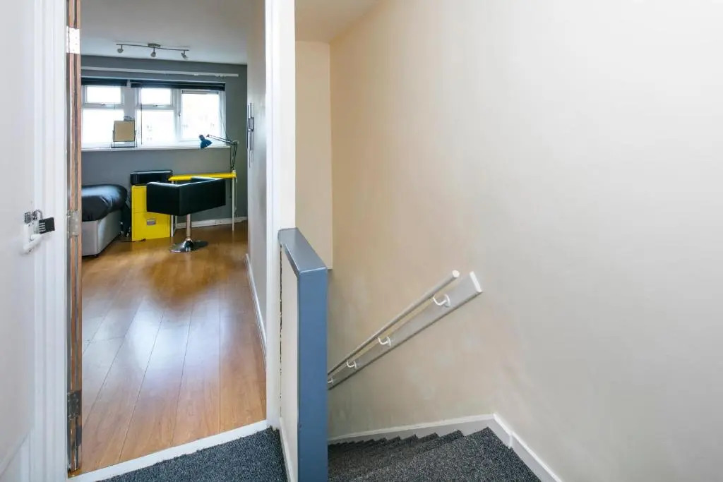 New Cross Mews - NHS STAFF-Contractors welcome 7 Beds 2 Bathrooms-free parking