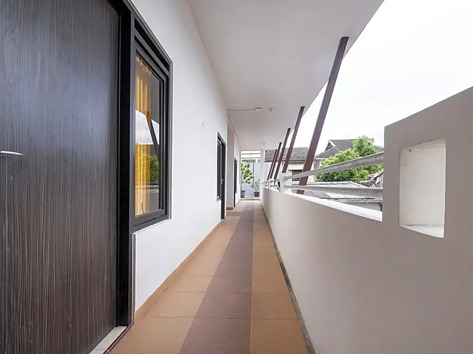 Oyo Life 2807 Nusa Indah Kost Putri
