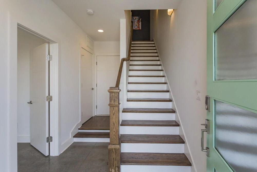 Ech2 - Perfect Palace in City Heights With Rooftop Terrace and Tons of Space!
