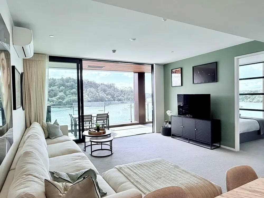Catalina Bay 2BR w Balcony Views by Zodiak Stays