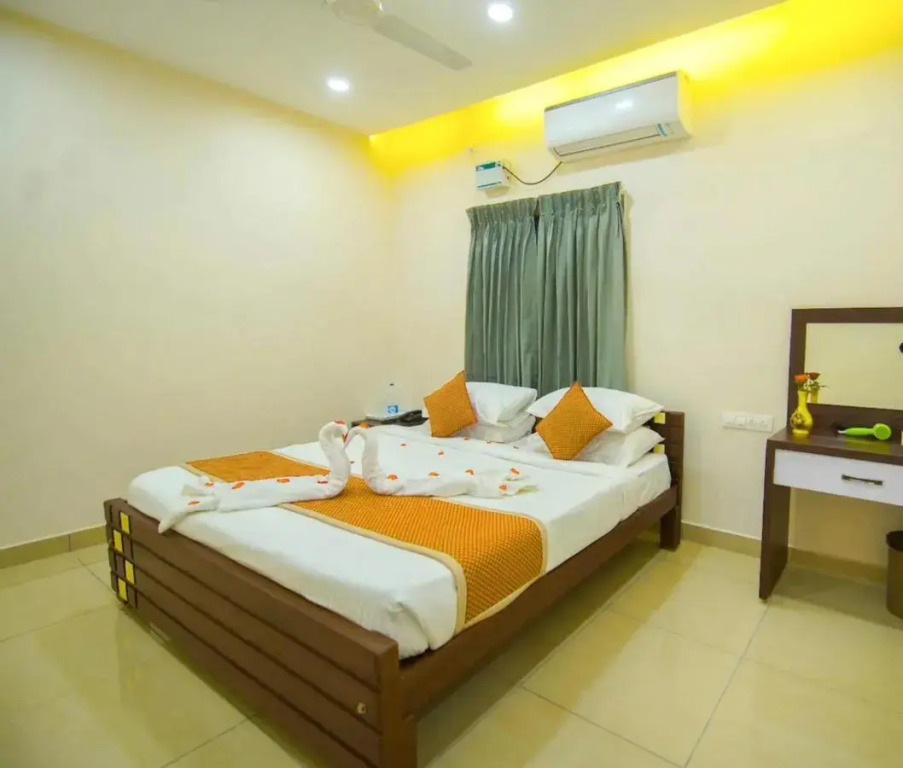 FabHotel Chakkra Residency
